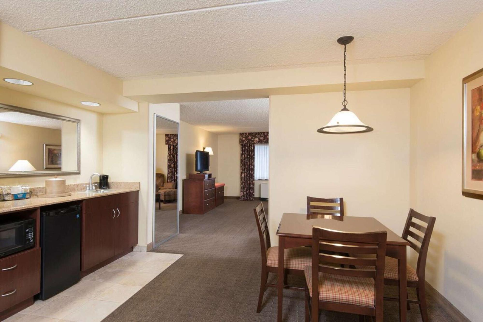 Hampton Inn Schenectady Downtown Екстер'єр фото