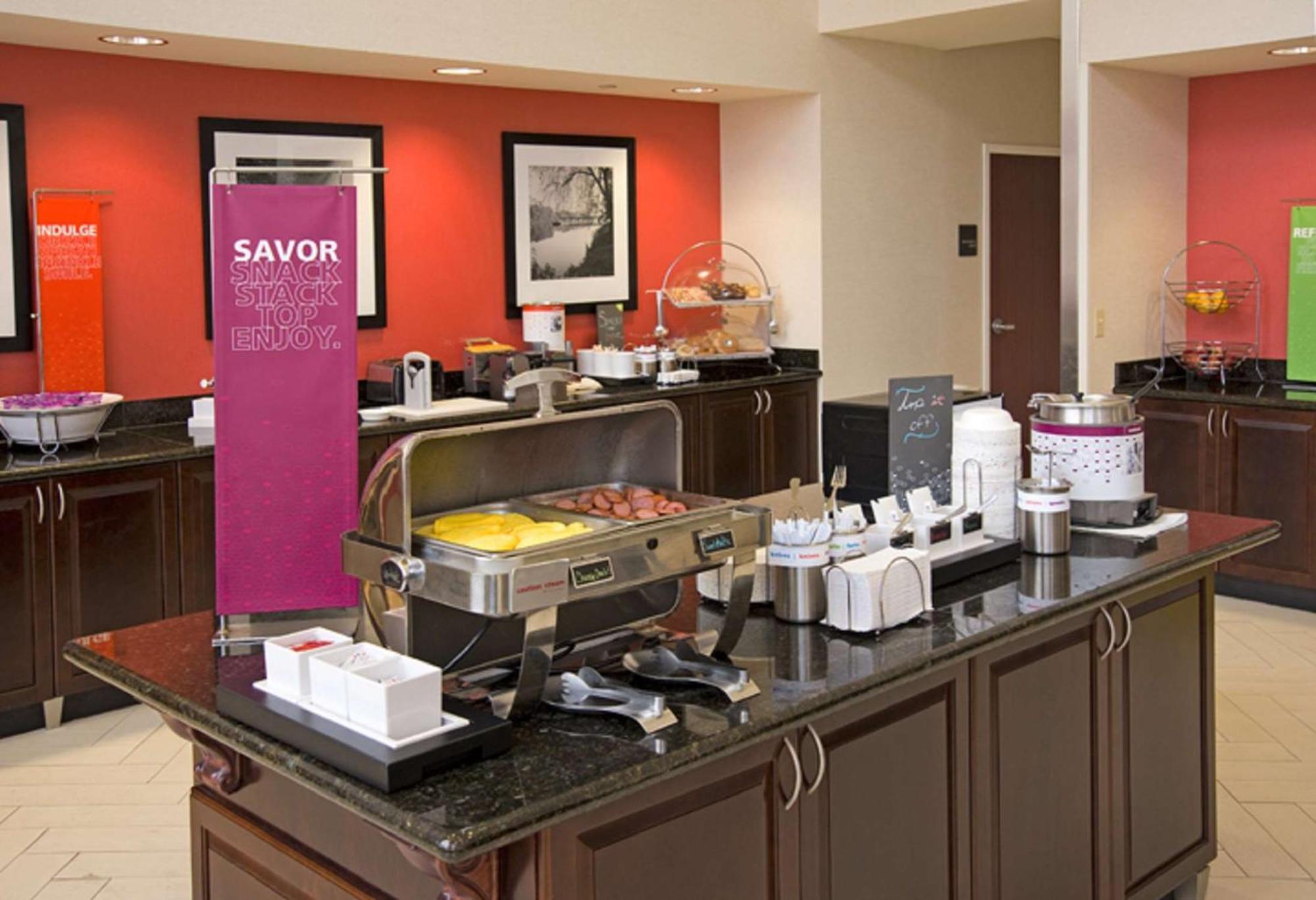 Hampton Inn Schenectady Downtown Екстер'єр фото